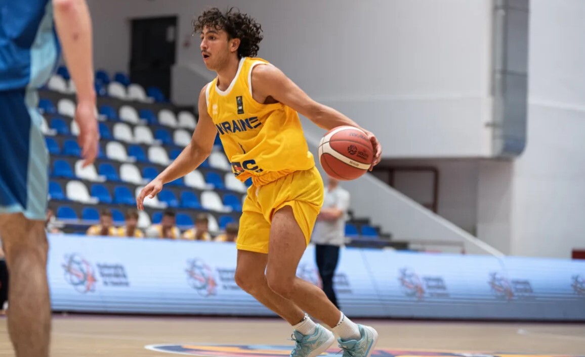 Збірна України зустрінеться з Румунією на чемпіонаті Європи U-18: анонс матчу